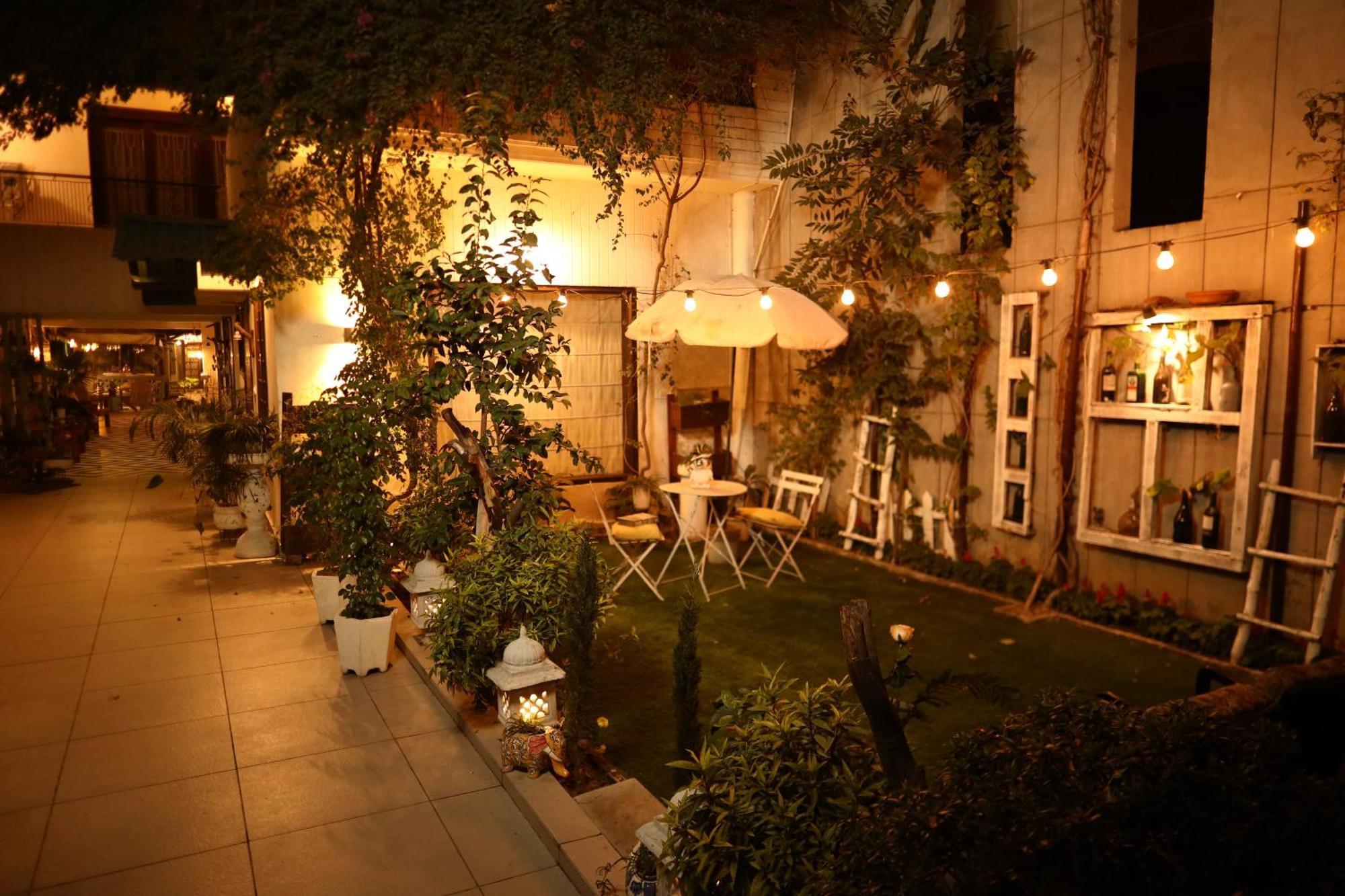 The Bougainvillea Bed & Breakfast Amritsar Exterior photo